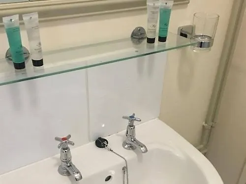 The Crown 2* Grewelthorpe